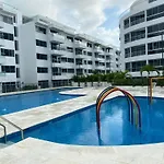 Exclusive Oasis , Beach, Pool And High Comfort