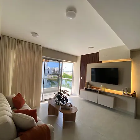 Apartment Exclusive Oasis , Beach, Pool And High Comfort