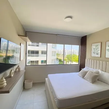 Exclusive Oasis , Beach, Pool And High Comfort Apartment *